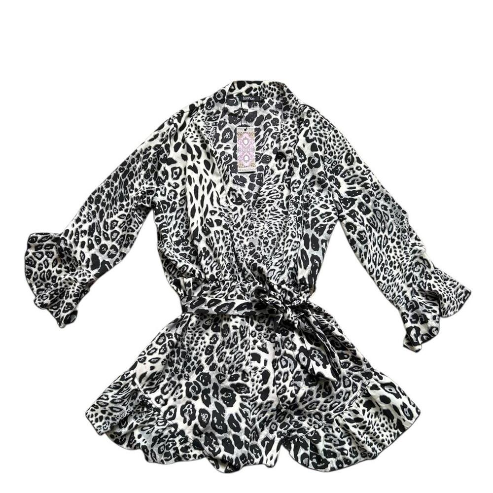 Boohoo Animal Print Playsuit Romper Shorts Size 10 NWT Coquette Gyaru